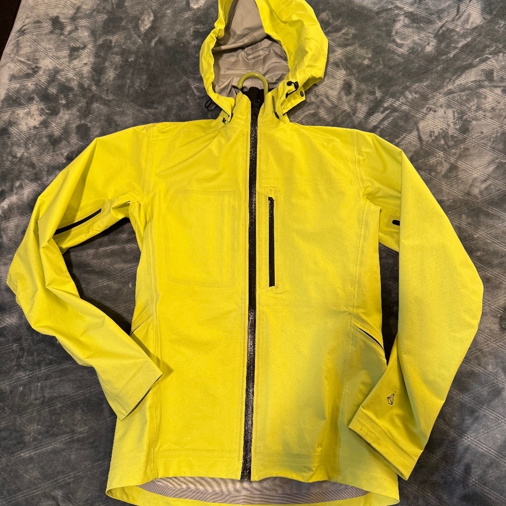 Mission Workshop Orion Shell - Small